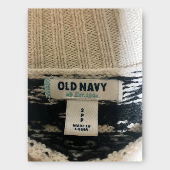 Old Navy Knit Sweater Long Sleeve Pullover Black White Women’s Size Small - Picture 3 of 7